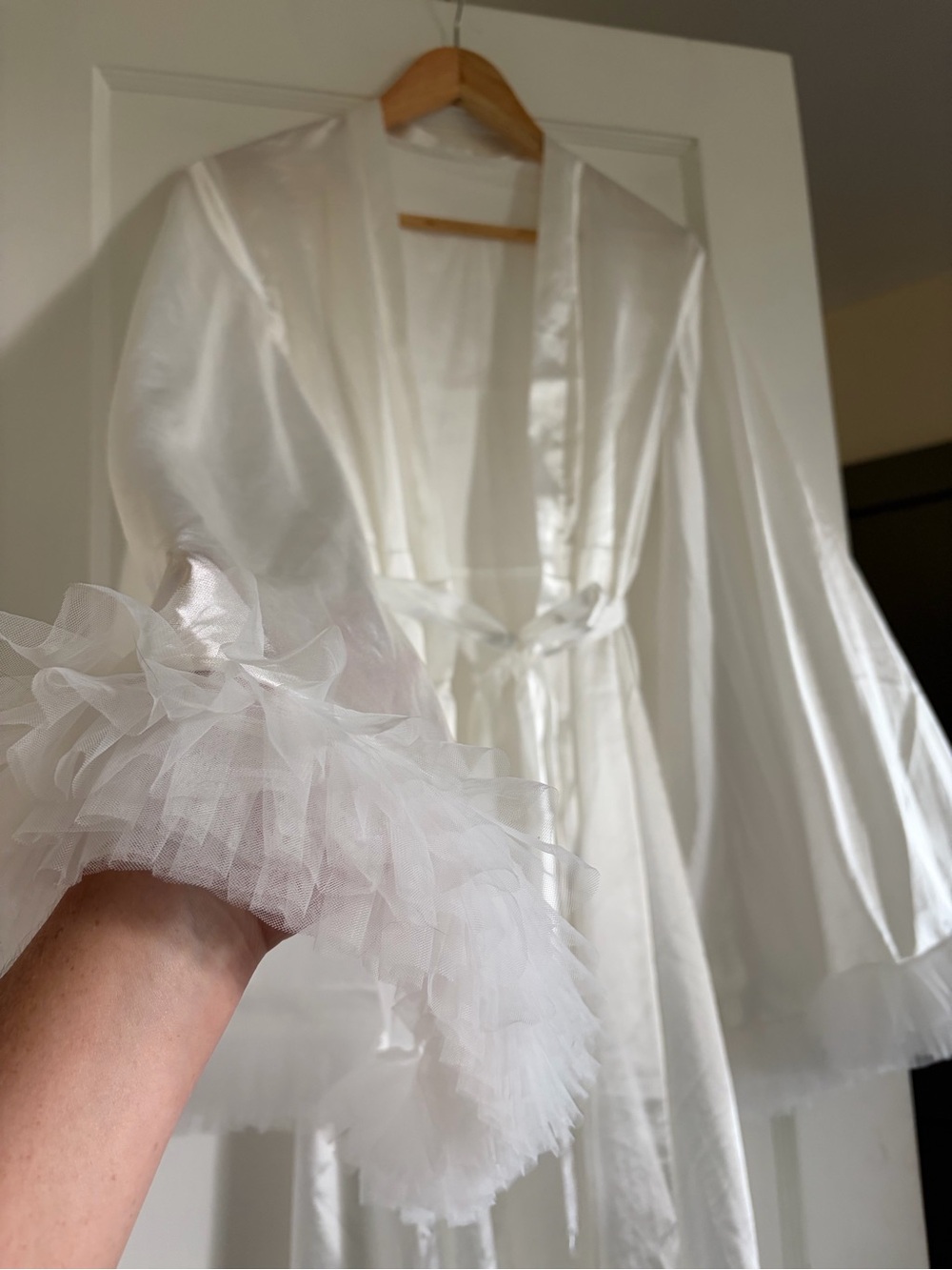 Satin Ruffle-Trim Long Robe - White - Picture 3 of 3
